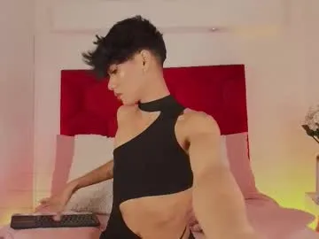 PrettyAriel18 – webcam model profile photo Image 13