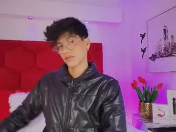 PrettyAriel18 – webcam model profile photo Image 16