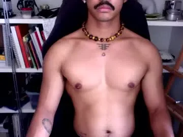 pandesal_aki – webcam model profile photo Image 3