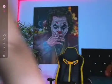 Juhone – webcam model profile photo Image 13