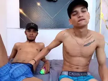 maxandtam – webcam model profile photo Image 11