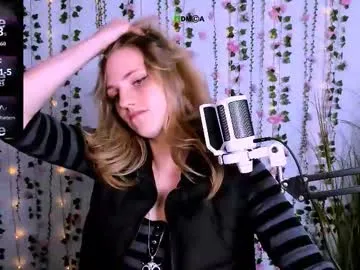 MailynFoxx – webcam model profile photo Image 12