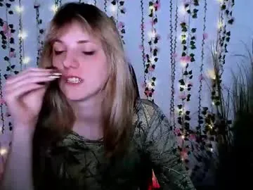 MailynFoxx – webcam model profile photo Image 14