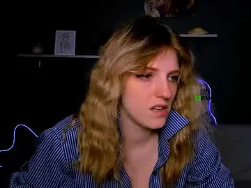 MailynFoxx – webcam model profile photo Image 15