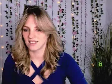 MailynFoxx – webcam model profile photo Image 2