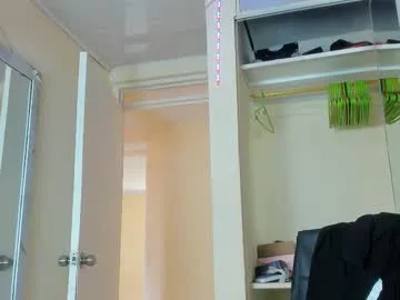 _sopranos_ – webcam model profile photo Image 15