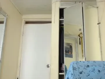 _sopranos_ – webcam model profile photo Image 4