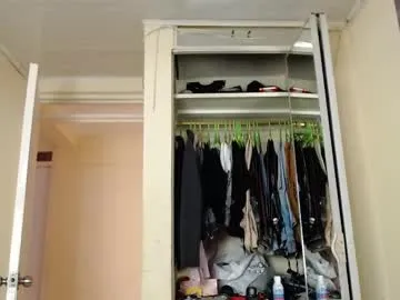 _sopranos_ – webcam model profile photo Image 7