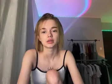 Live with juicy_secrets_054 on FliCam