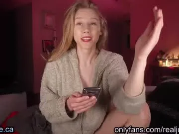 Elisacolevanss – webcam model profile photo Image 2