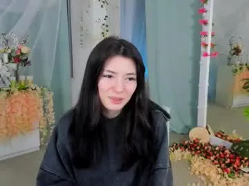 Fire-18 – webcam model profile photo Image 3