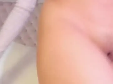 senachinnn – webcam model profile photo Image 16