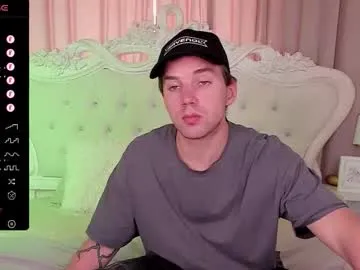 boysgang_sex – webcam model profile photo Image 7