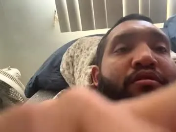 HotNSensual – webcam model profile photo Image 2