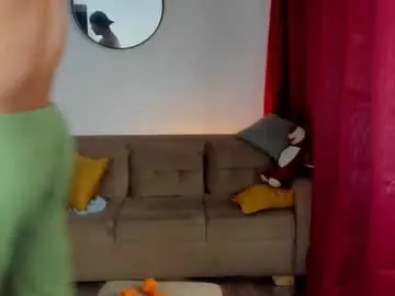 NinaFontana – webcam model profile photo Image 7