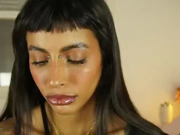 Esmerald_1111 – webcam model profile photo Image 15