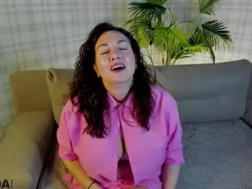 Wow-nisha – webcam model profile photo Image 11