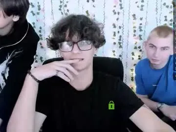 kai101010 – webcam model profile photo Image 12