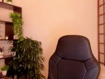 KarimeHills – webcam model profile photo Image 7