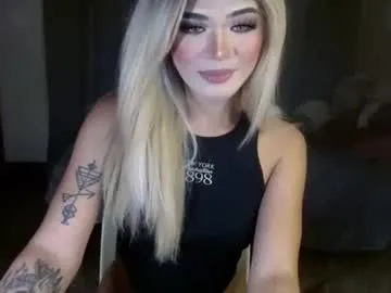 chloe_cherry21 – webcam model profile photo Image 5