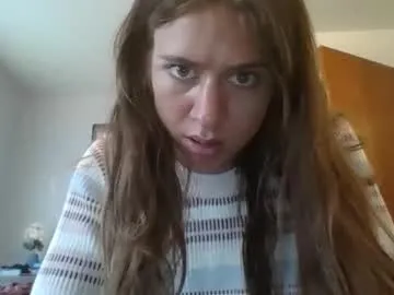 CarolineP – webcam model profile photo Image 3