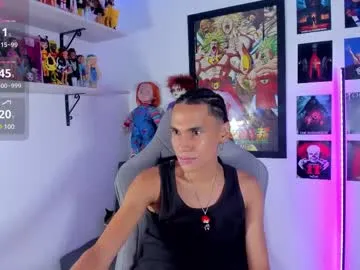 DominantAlex18 – webcam model profile photo Image 3