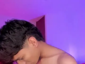 AvaBlueX – webcam model profile photo Image 19