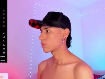 AvaBlueX – webcam model profile photo Image 2