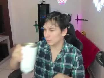 MhiaTaylor – webcam model profile photo Image 16