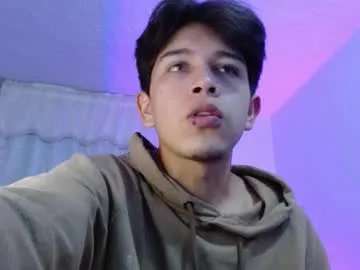 LIZY_PORTMAN – webcam model profile photo Image 2