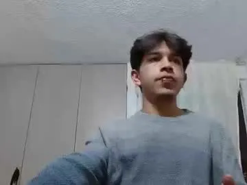 LIZY_PORTMAN – webcam model profile photo Image 4