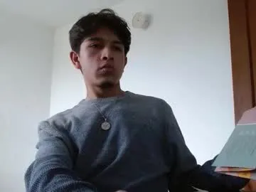 LIZY_PORTMAN – webcam model profile photo Image 6