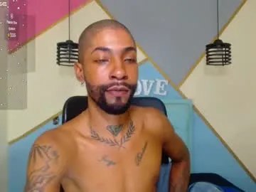 JadeMartinelli – webcam model profile photo Image 7