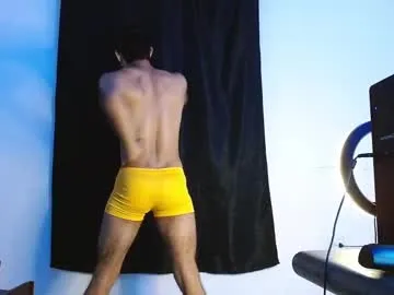 LauraFord – webcam model profile photo Image 3