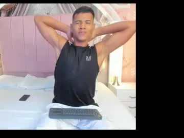 evan_white_ – webcam model profile photo Image 5