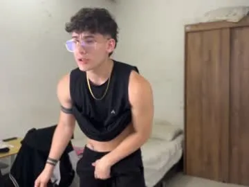 NoaMarin – webcam model profile photo Image 4