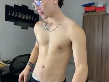 NoaMarin – webcam model profile photo Image 9