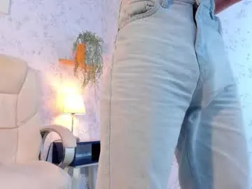 archimedes_ – webcam model profile photo Image 18