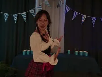 Miah_Hills – webcam model profile photo Image 18