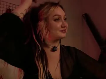 Miah_Hills – webcam model profile photo Image 5