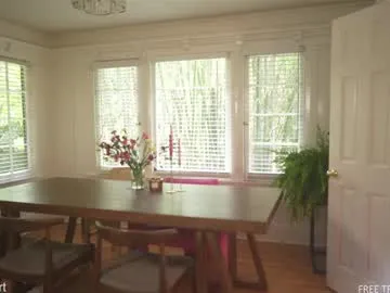 FitnessBunny – webcam model profile photo Image 7