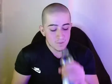 NoaMarin – webcam model profile photo Image 9