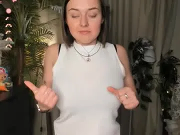 Anan-077 – webcam model profile photo Image 18