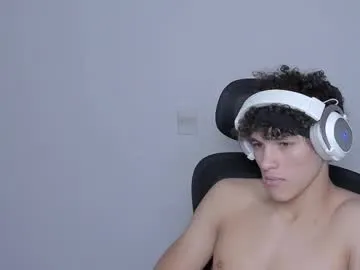 LaraOlsen – webcam model profile photo Image 19