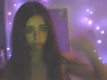 KarinaSanz – webcam model profile photo Image 4