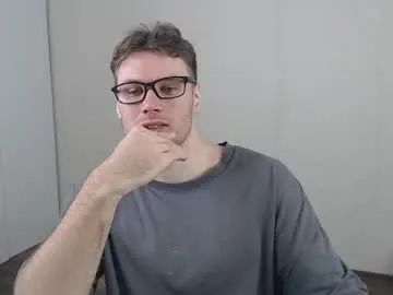 HoneyyBrowny – webcam model profile photo Image 3