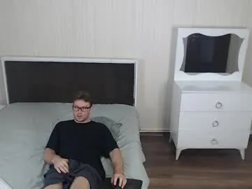 HoneyyBrowny – webcam model profile photo Image 8