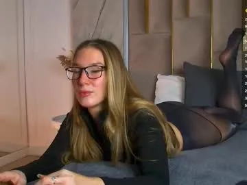 AvaHulww – webcam model profile photo Image 17