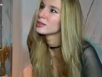 AvaHulww – webcam model profile photo Image 2