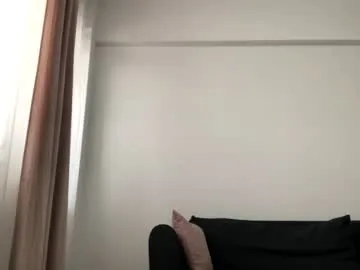 IsabellSanz – webcam model profile photo Image 3